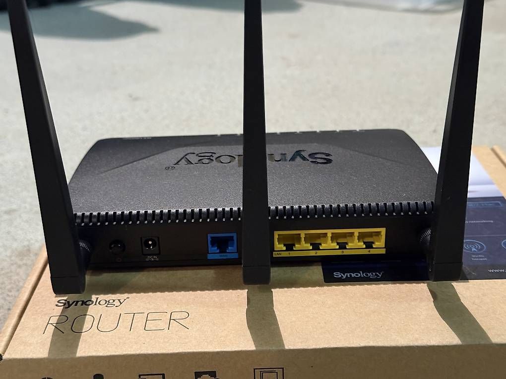 Synology Modem & Router: Synology Wireless Router RT1900ac – Usato da Frieswil venduto da papagei9 1