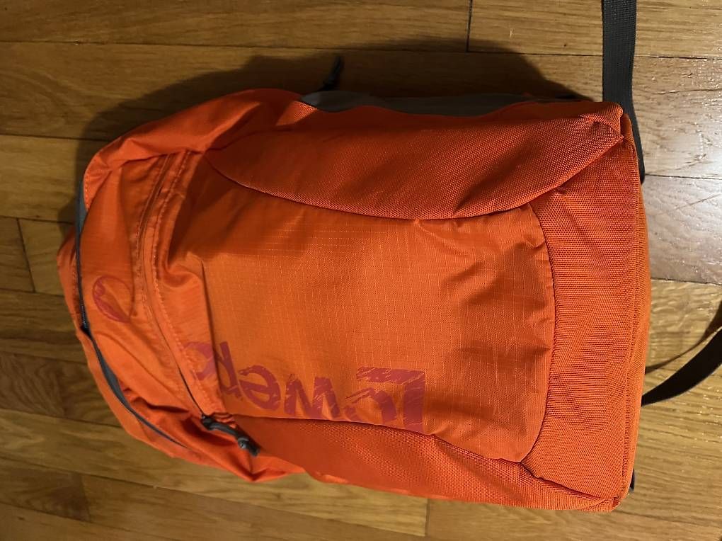 Sacs: Sac Photo orange Lowepro  – D'occasion à Renens VD par nat_l5z8