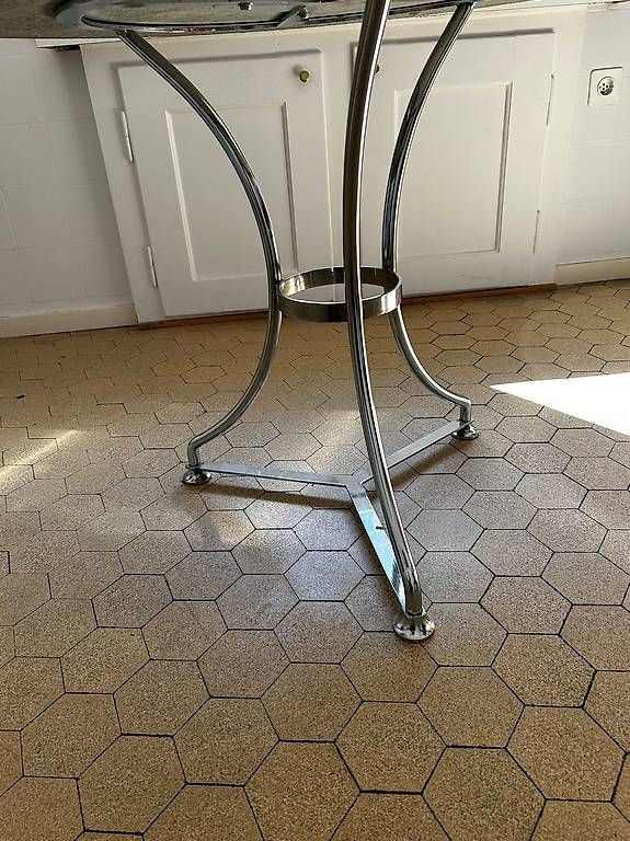 Tische: Granit Naturstein Tisch rund 90cm – Gebraucht aus Zürich von miki3720 2