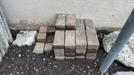 Gebrauchte Pflastersteine abzugeben (ca. 6m2)
