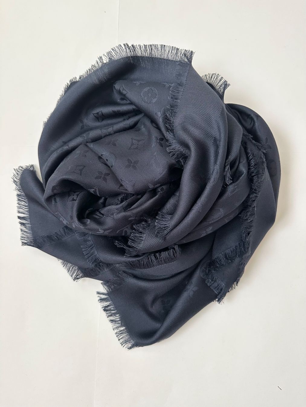Louis Vuitton Foulards & écharpes: Louis Vuitton scialle – Neuf (Voir description) à Pregassona par Reluxuryspace 7
