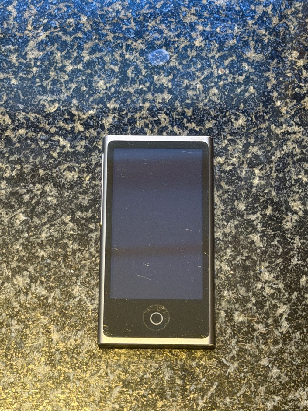 Apple Lecteur media portable: iPod nano 7 – D'occasion à Lausanne par Planet_Faisceaux 2