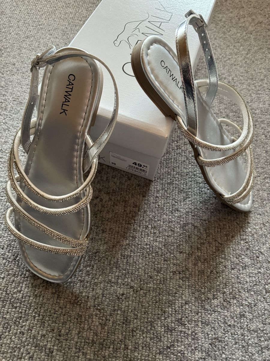 Damenschuhe: Sandalen – Neu (gemäss Beschreibung) aus Appenzell von Sonnschein_ 2