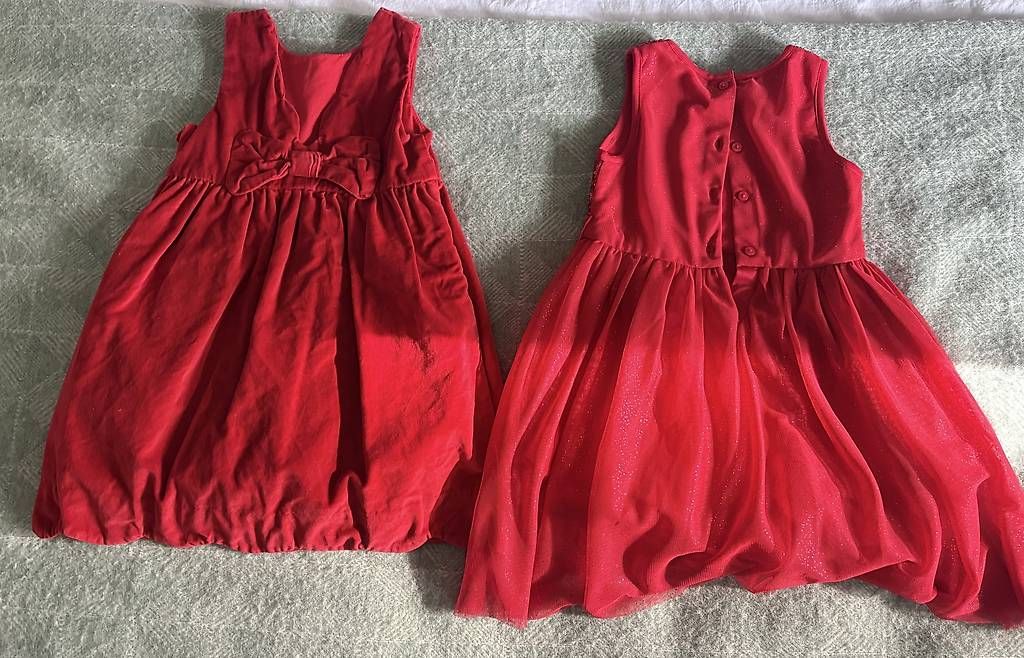 Vestiti & Gonne: Robes de fête taille 4-5ans  – Usato da Echallens venduto da warnioc 1