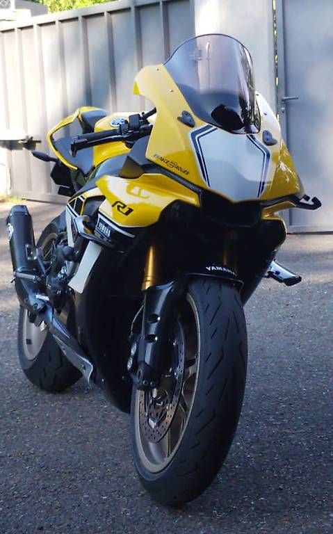 Tutti i ricambio per moto: Puig Downforce Winglets Spoiler Yamaha R1 ab 2015 - TOP – Usato da Wauwil venduto da Waykee 3