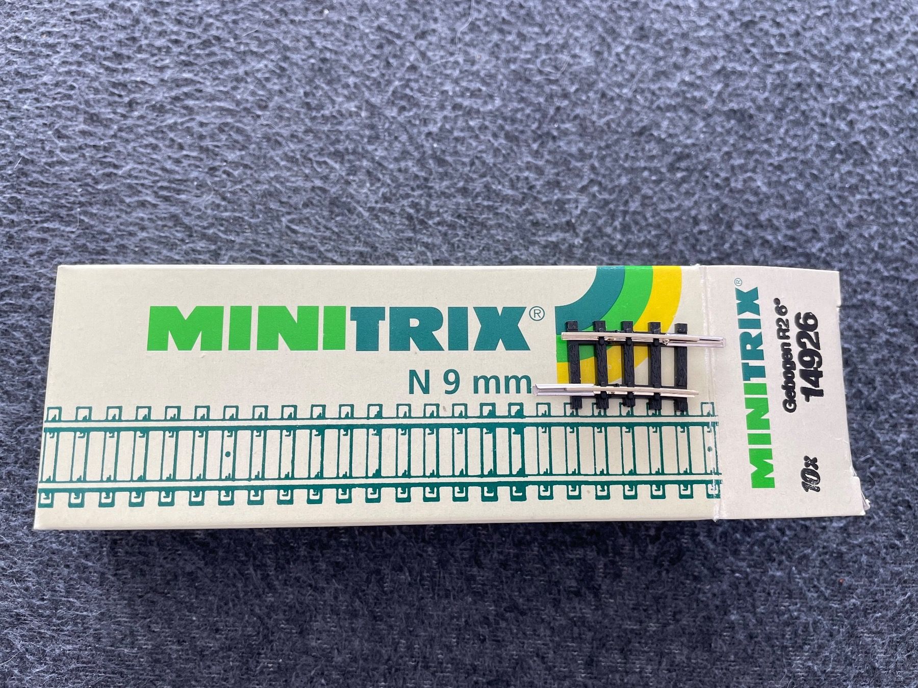 Trix Modellini di ferrovie: Minitrix 14926 Gleis R2 - 6° – Nuovo e nell'imballaggio originale da Hauterive NE venduto da eriamch