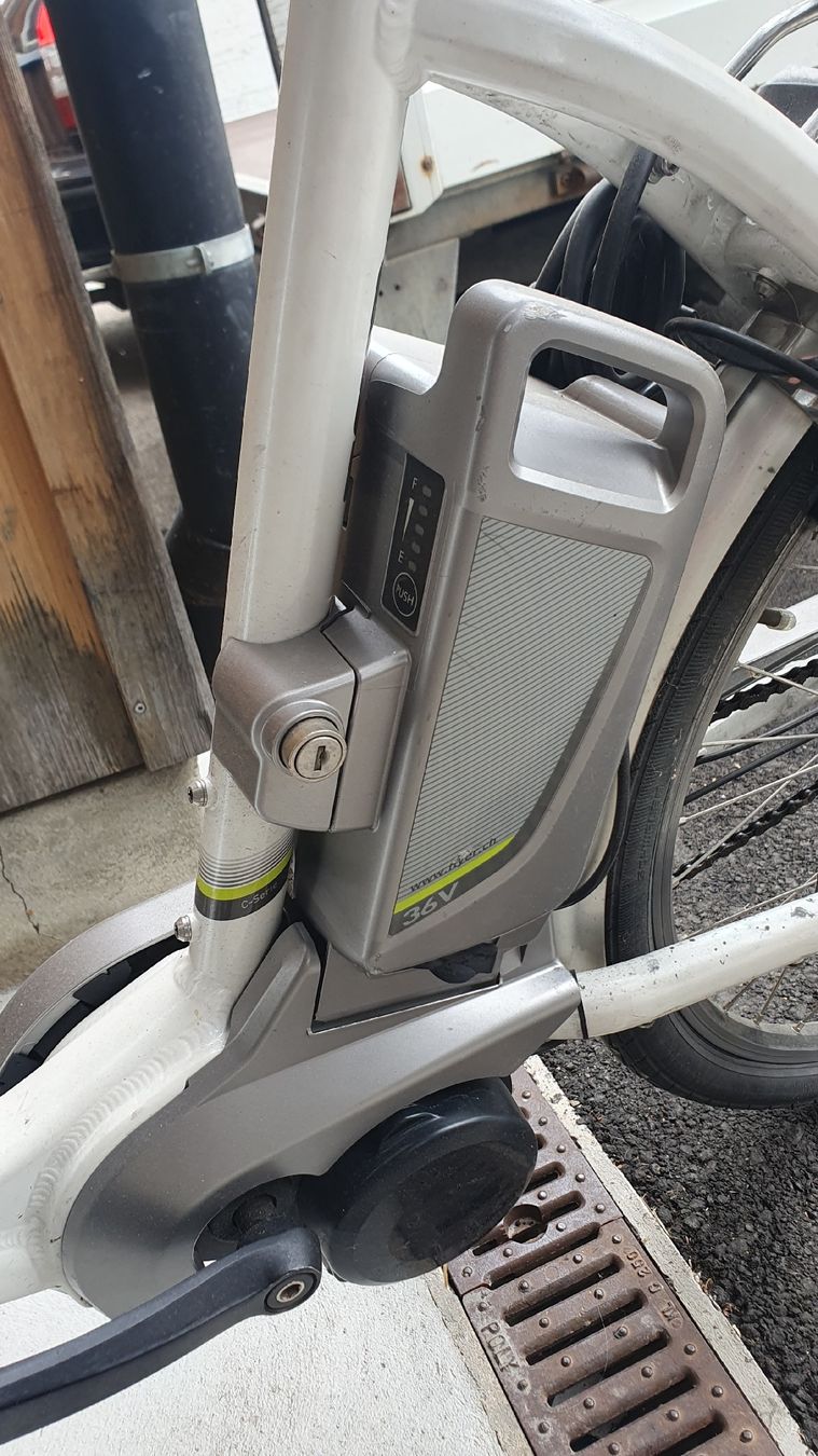 Velos: E- Bike  – Defekt aus Grünenmatt von Beboop75 4