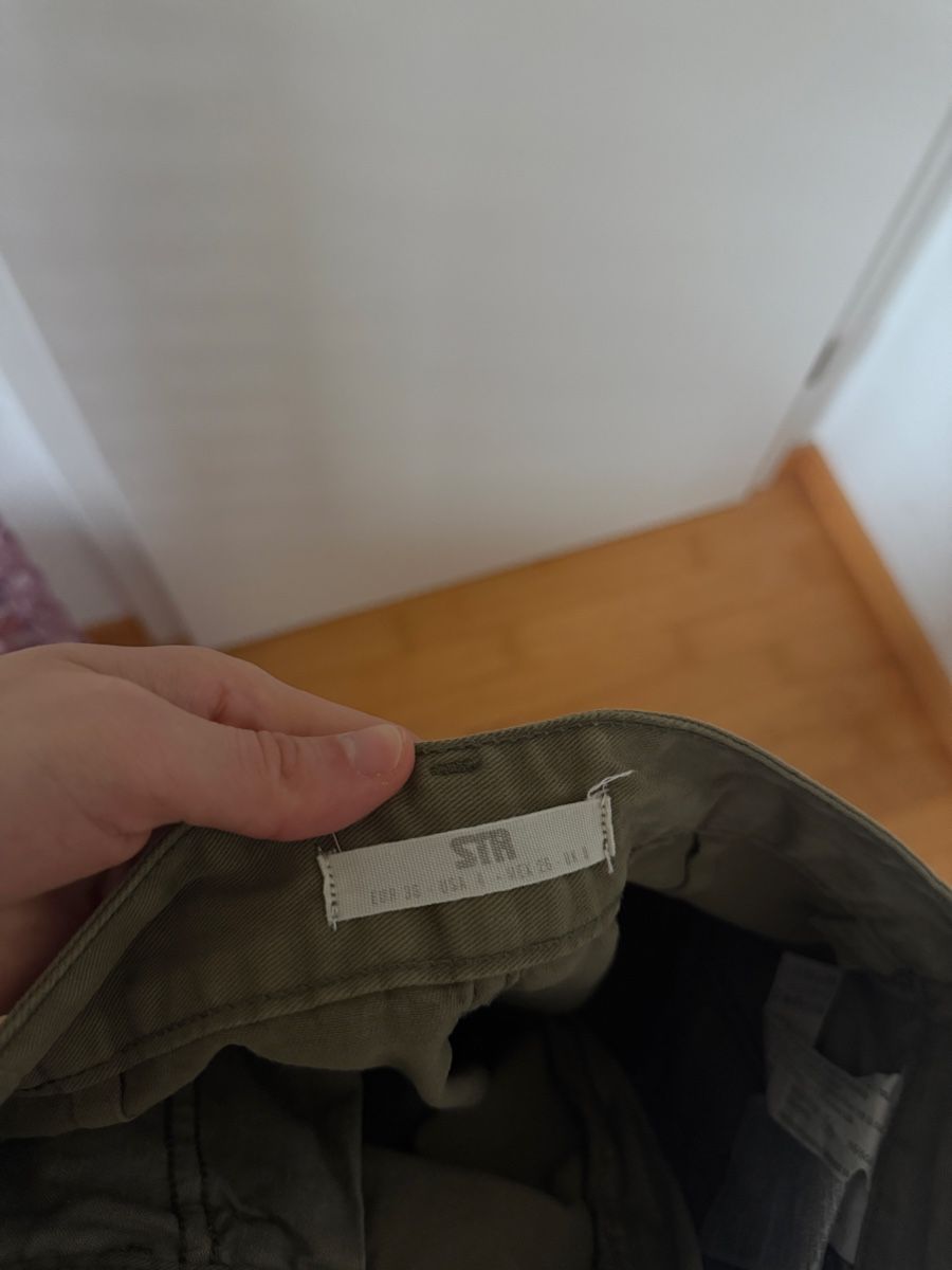 Stradivarius Jeans: Stradivarius Cargohose – Usato da Villigen venduto da Liviaange 2
