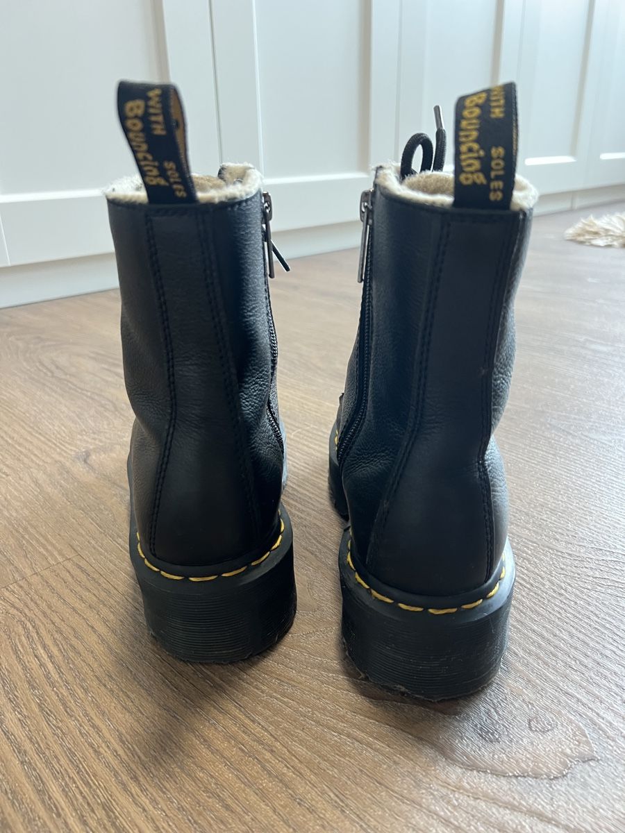 Dr. Martens Damenschuhe: Dr. Martens gefütterte Winterboots Gr. 38 – Gebraucht aus Illnau von Michele0210_ 1