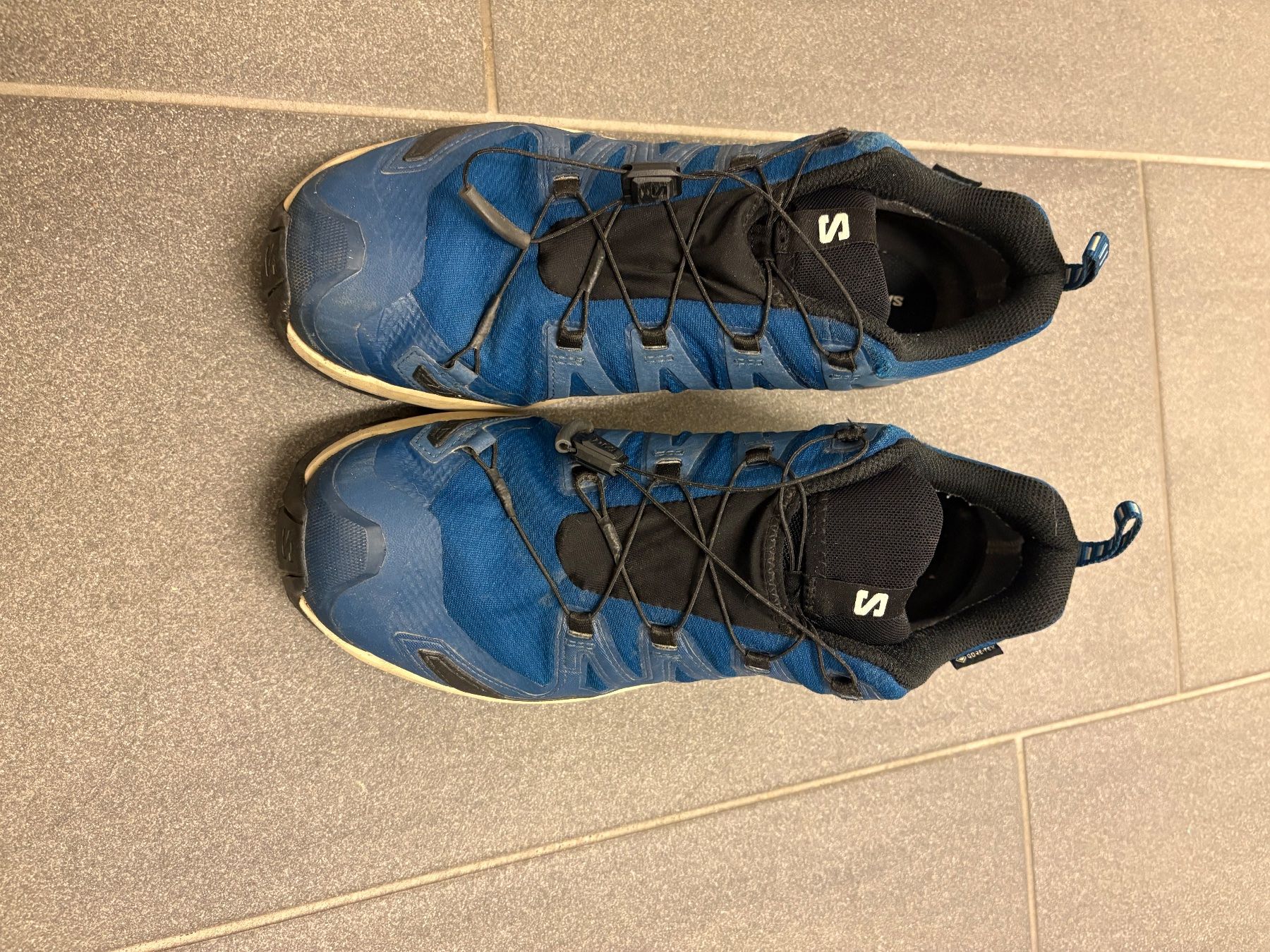 Scarpe per ragazzi: Trekkingschuhe coreTex – Usato da Konolfingen venduto da Smorgi