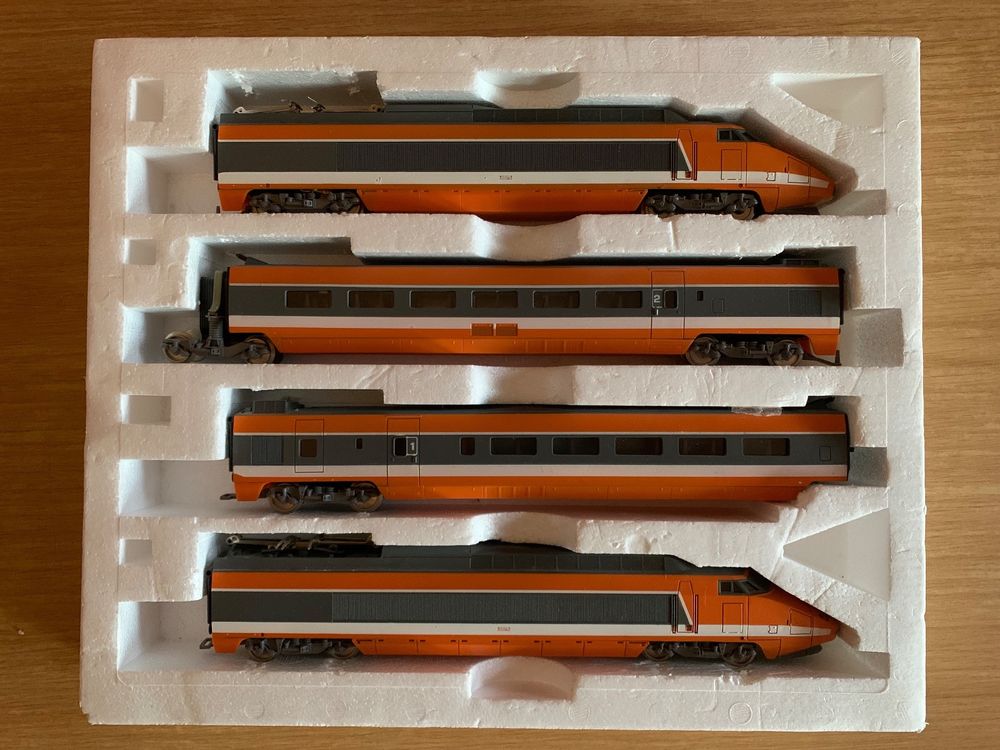 Lima H0 - 149711 - Train unit (1) - 4 piece's trainset TGV sud-est