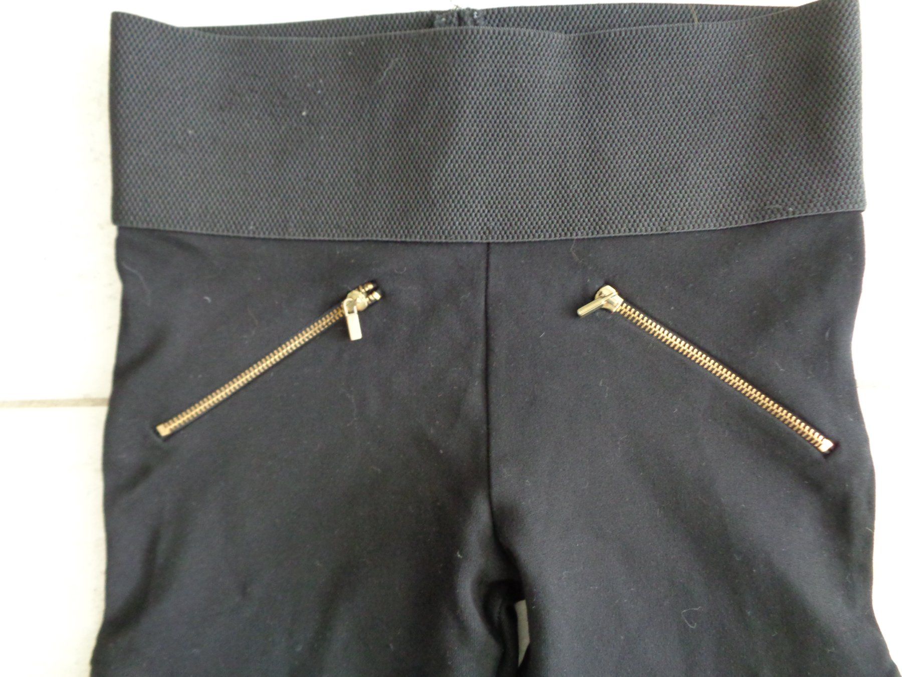 Zara Hosen: ZARA HOSE GR.XS – Gebraucht aus Rotkreuz von Samballi 1