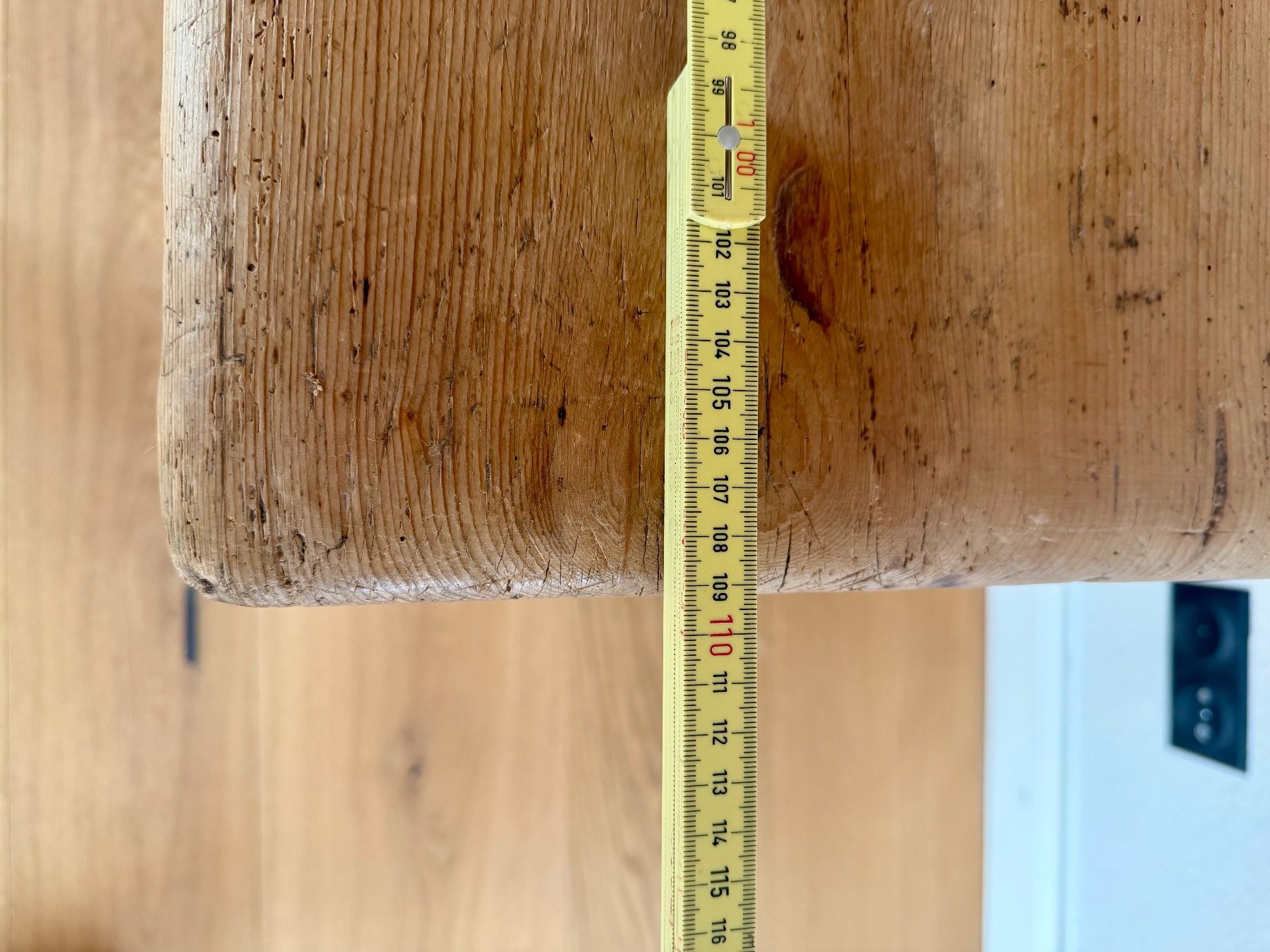 Tische: Wunderschöner, antike Holztisch – Gebraucht aus Champfer von sujac 6