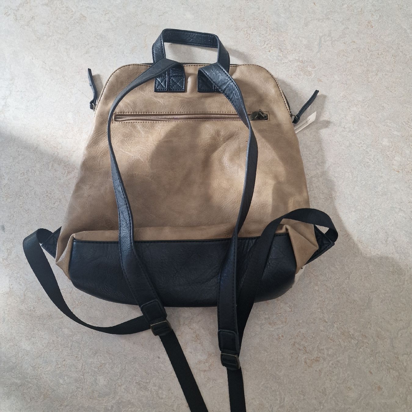 Desigual Zaini: Desigual Rucksack – Usato da Zürich venduto da Lelela 2