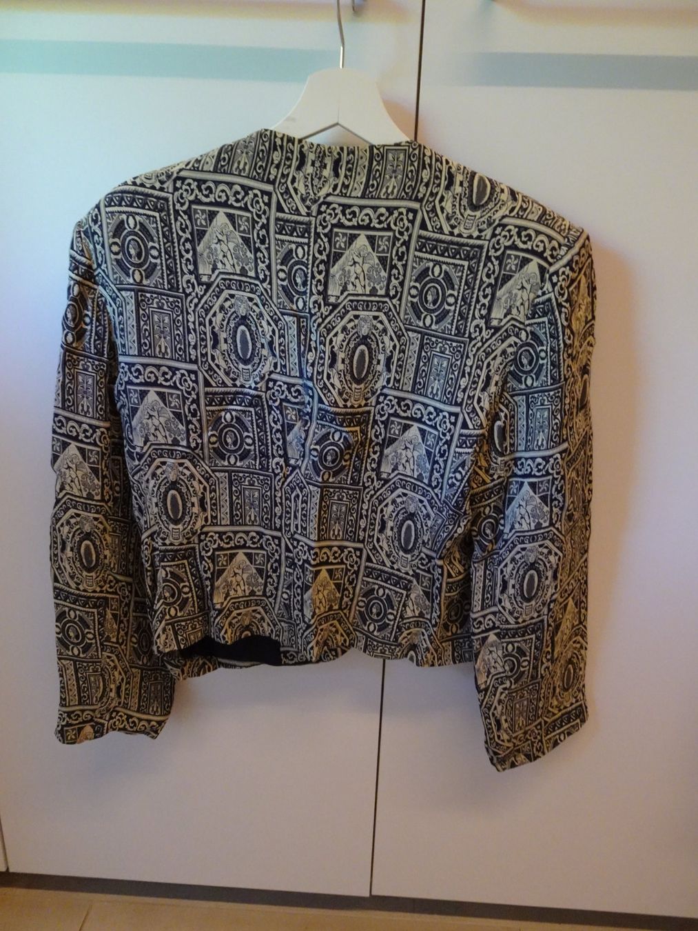 Giacche: Blau-beiger Blazer Gr. M - M45 – Usato da Küssnacht am Rigi venduto da Good4Deckeli 2