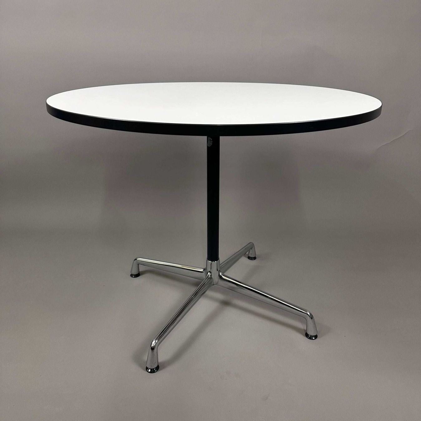 Eames Segmented Table 90cm Vitra (D'occasion) à rebstein pour CHF 490 ...