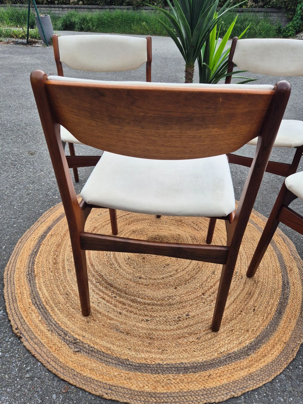 Stühle: 4 chaises vintage scandinaves restaurées – Gebraucht aus Fully von tameab 7