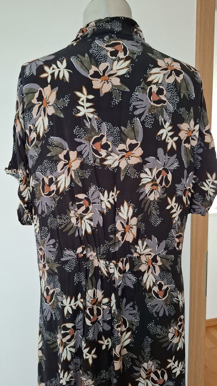 Nile Vestiti: Robe longue fleurie Nile, taille XL, comme neuve – Usato da Payerne venduto da wardi11 5