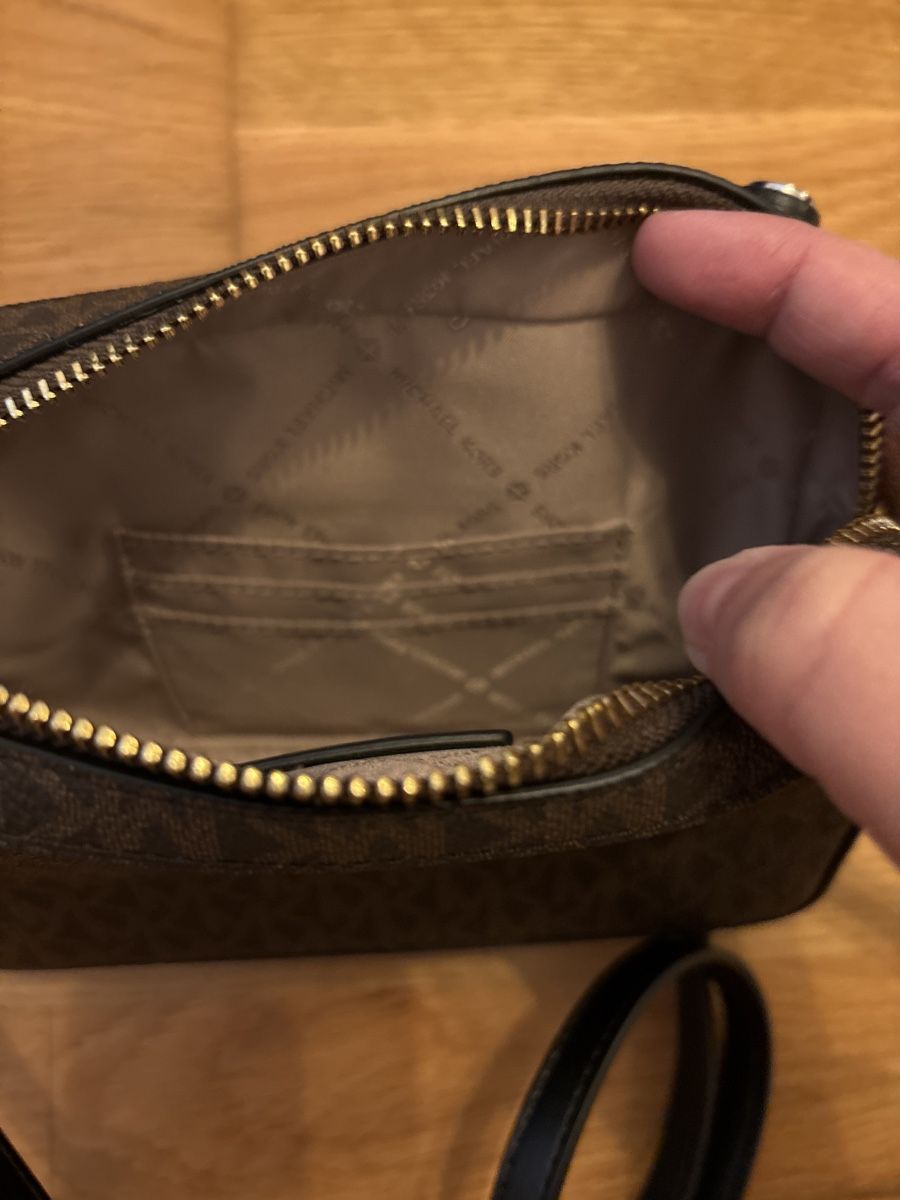 Michael Kors Taschen: Michael Kors Crossbody Tasche – Gebraucht aus Thörishaus von peyersson 4