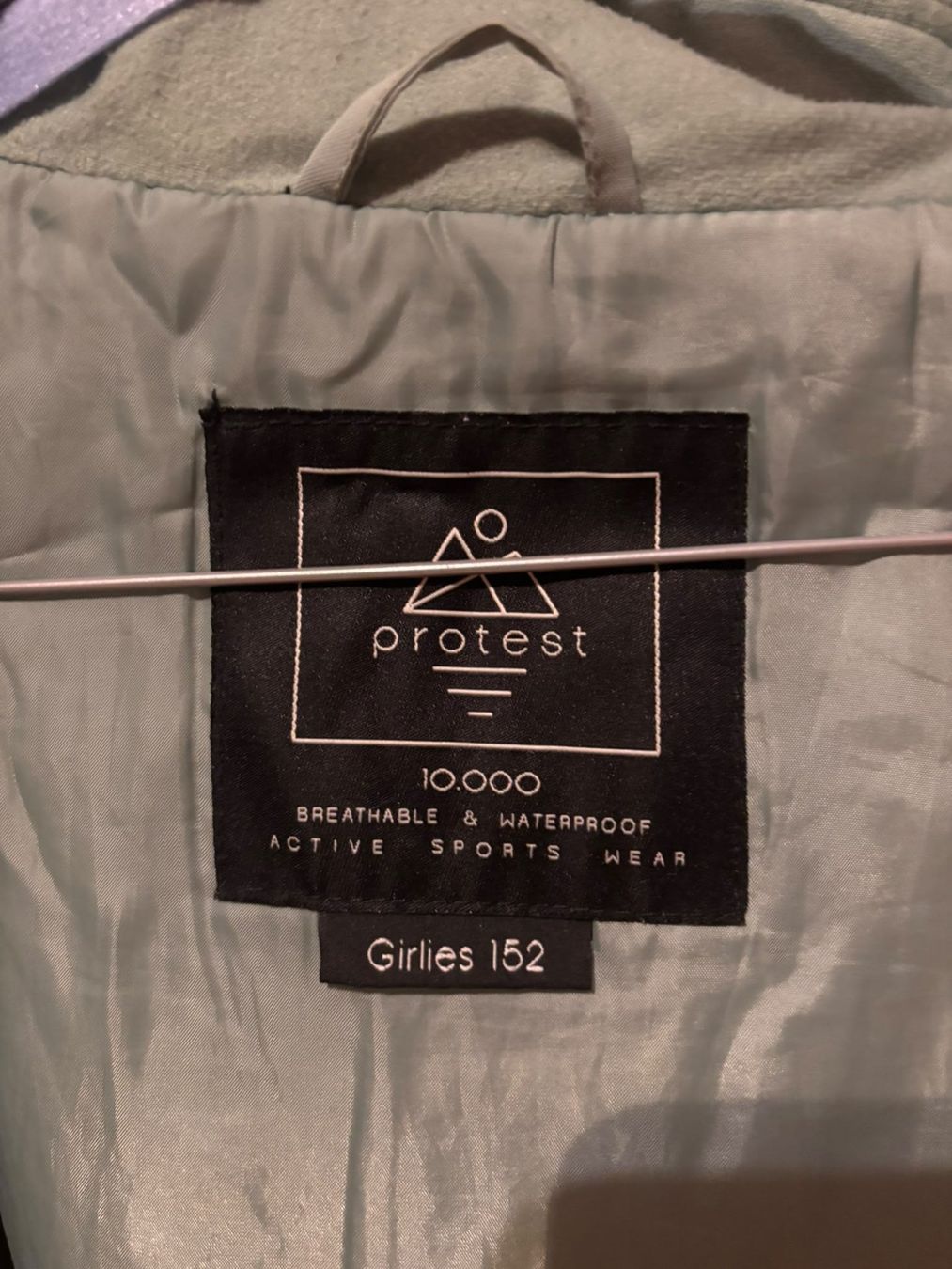 Skis: Protest Ski-Winterjacke Mädchen Gr. 152 – Gebraucht aus Basel von kle_m6by 1