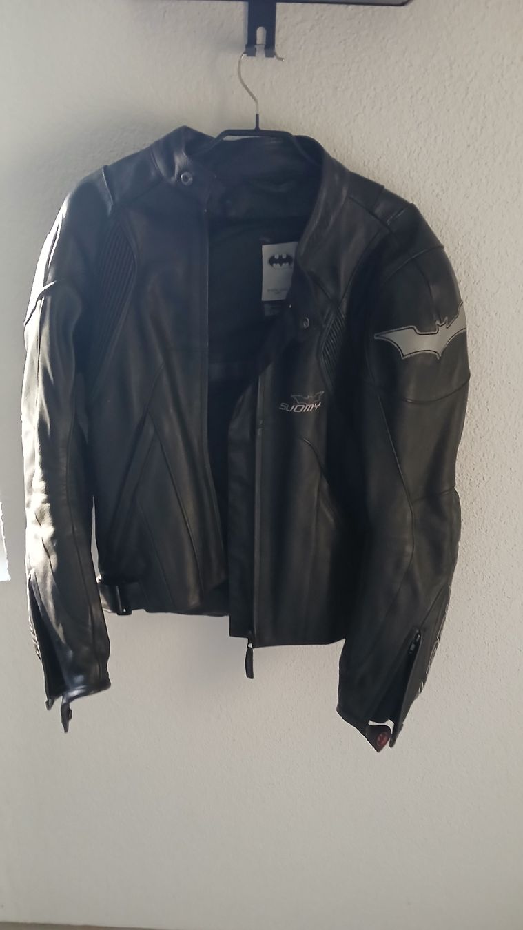 Jacken: Motorrad Jacke Batman Style – Neu (gemäss Beschreibung) aus Schwarzenberg LU von mai_cyk6