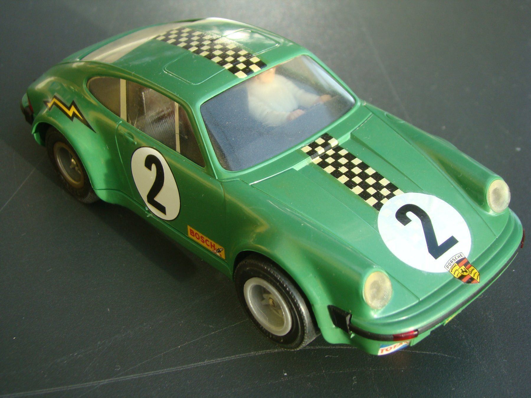 Automobili: Fleischmann Porsche 911 Racing cool – Usato da Walzenhausen venduto da Vanquish711 7