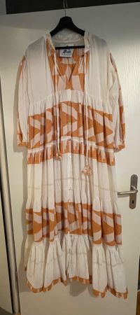 Pearl and Caviar Kleid neu