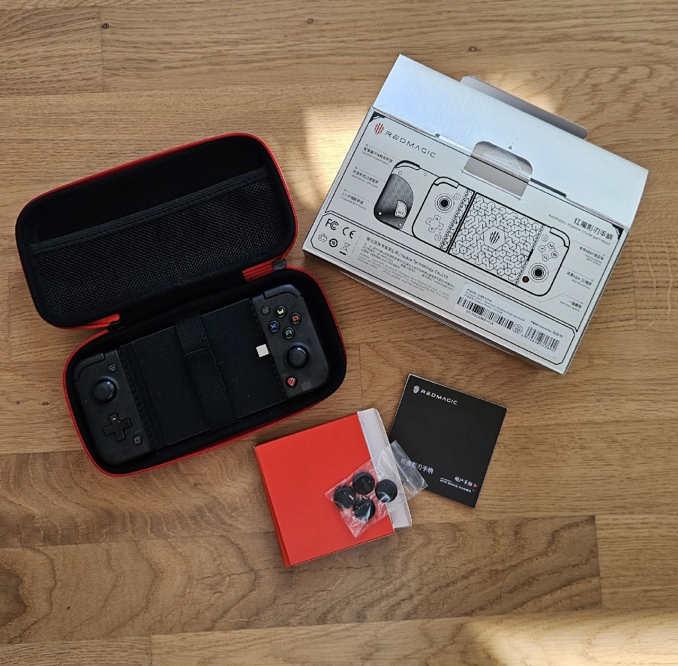 Controller: RedMagic Shadow Blade Gamepad – Neu (gemäss Beschreibung) aus Rüti ZH von Pacey0