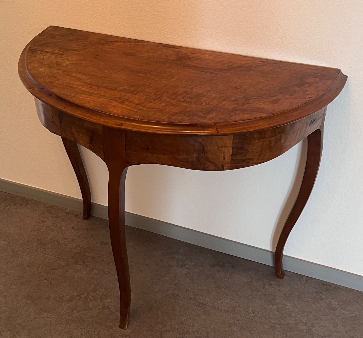 Tavoli: Demi-Lune Tisch / Halbmond Tisch – Usato da Birsfelden venduto da thomey58 1