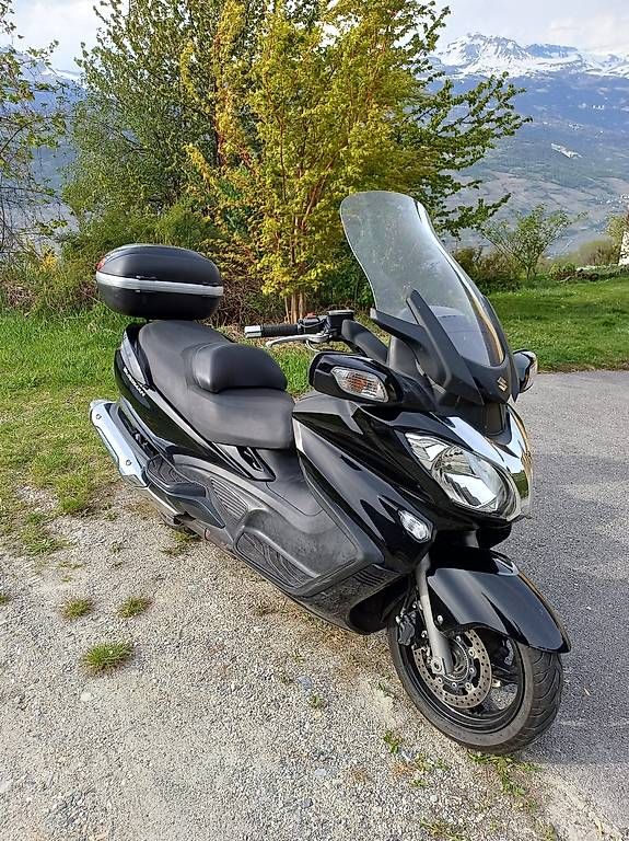 Suzuki Scooter: Suzuki Burgman  650 – Usato da Grône venduto da ced_jnm2
