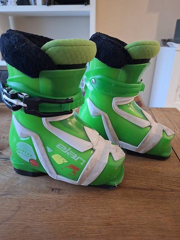 Scarpe per ragazzi: Kinderskischuhe – Usato da Steffisburg venduto da Migu20