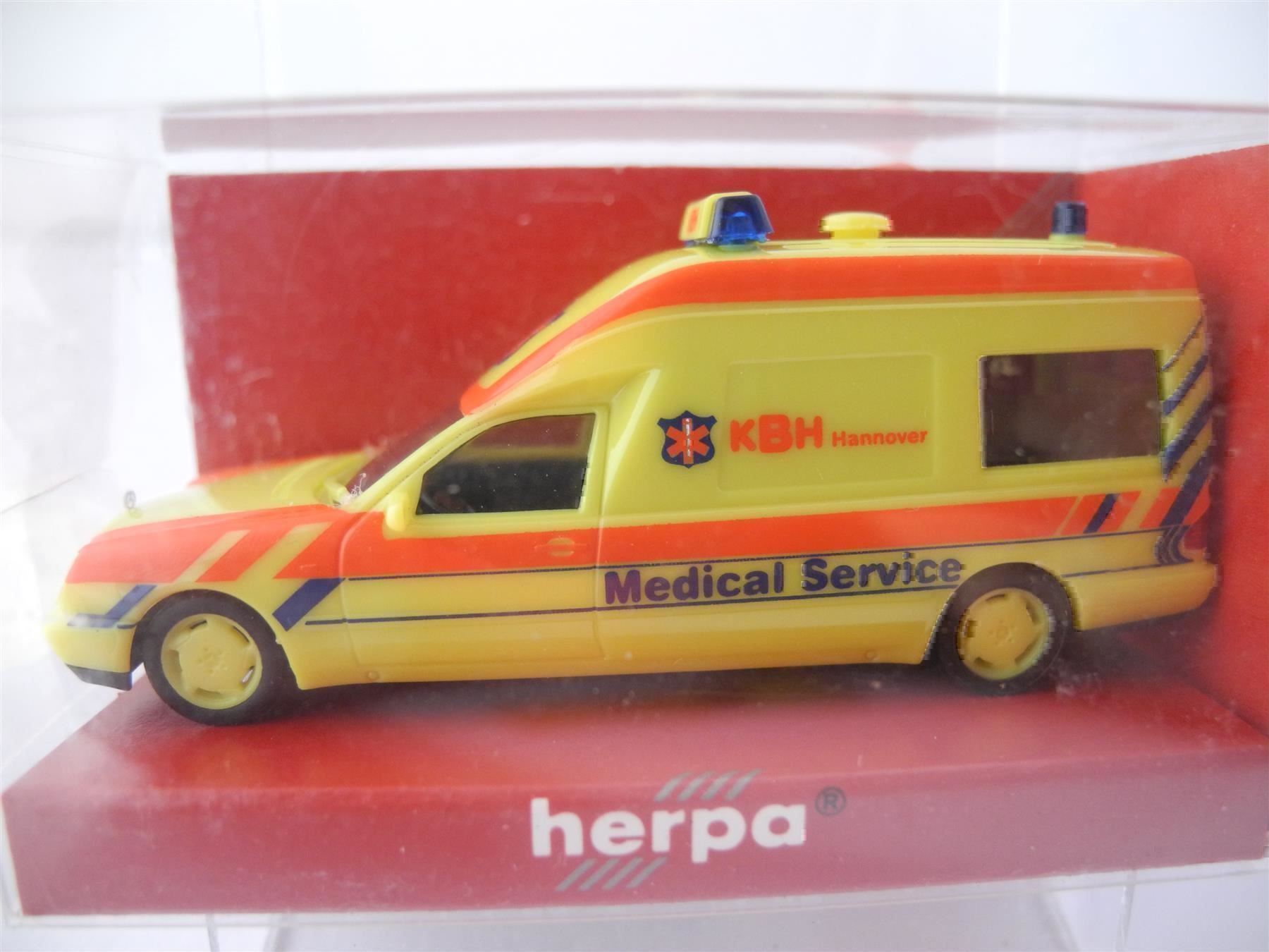 Herpa Modellautos: Herpa 044042 "Medical Service", Nr. v3 – Neu und originalverpackt aus Kottwil von Crazyrolf 1