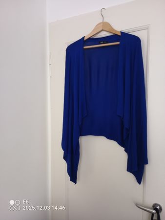 Diagonal geschnitten Jacke  Marke: MNG