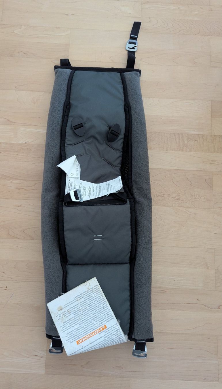 Thule Remorques: Thule Infant Sling Hängematte/Babysitz – D'occasion à Uster par petches 5