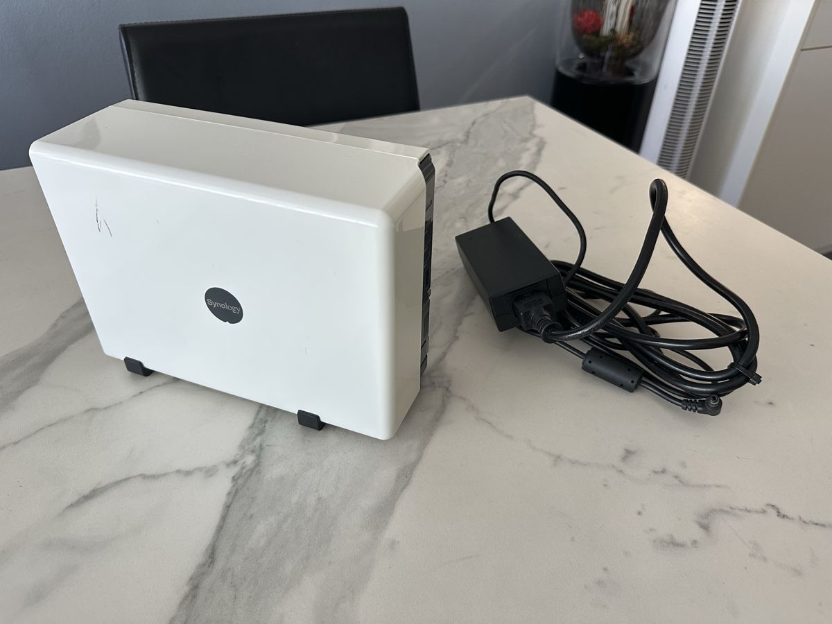 Synology Serveurs: Synology DS211 (0 TB) – D'occasion à Zug par cvTrex