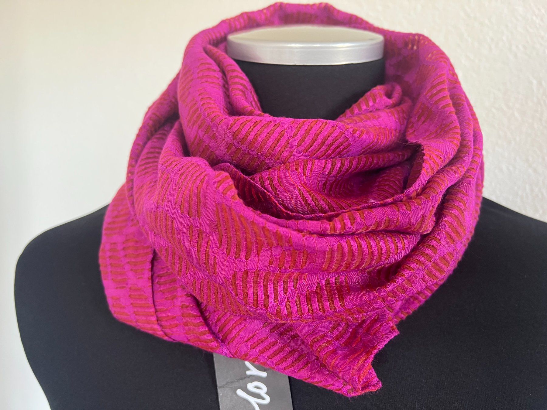Colora Foulard & Sciarpe: Colora Schal, Dunkelpink, NEU – Nuovo e nell'imballaggio originale da Worb venduto da farben20zauber 2