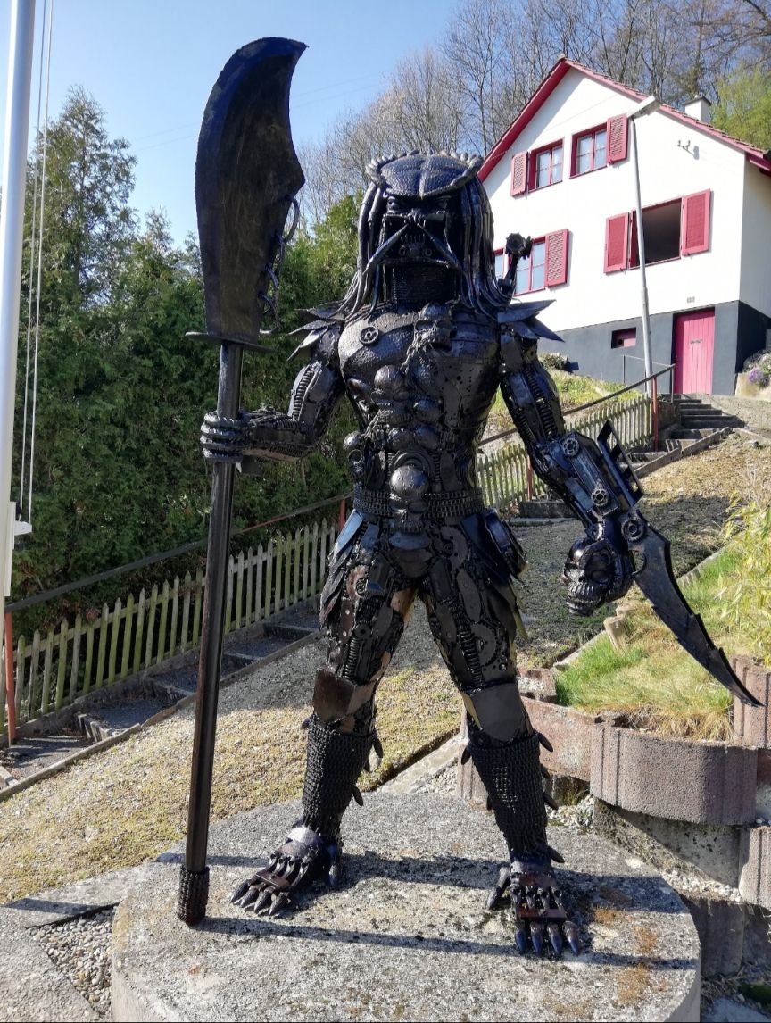 Statuette: Predator Alien Alienkopf Kunst Metal Figuren – Usato da waldenburg venduto da vr161069