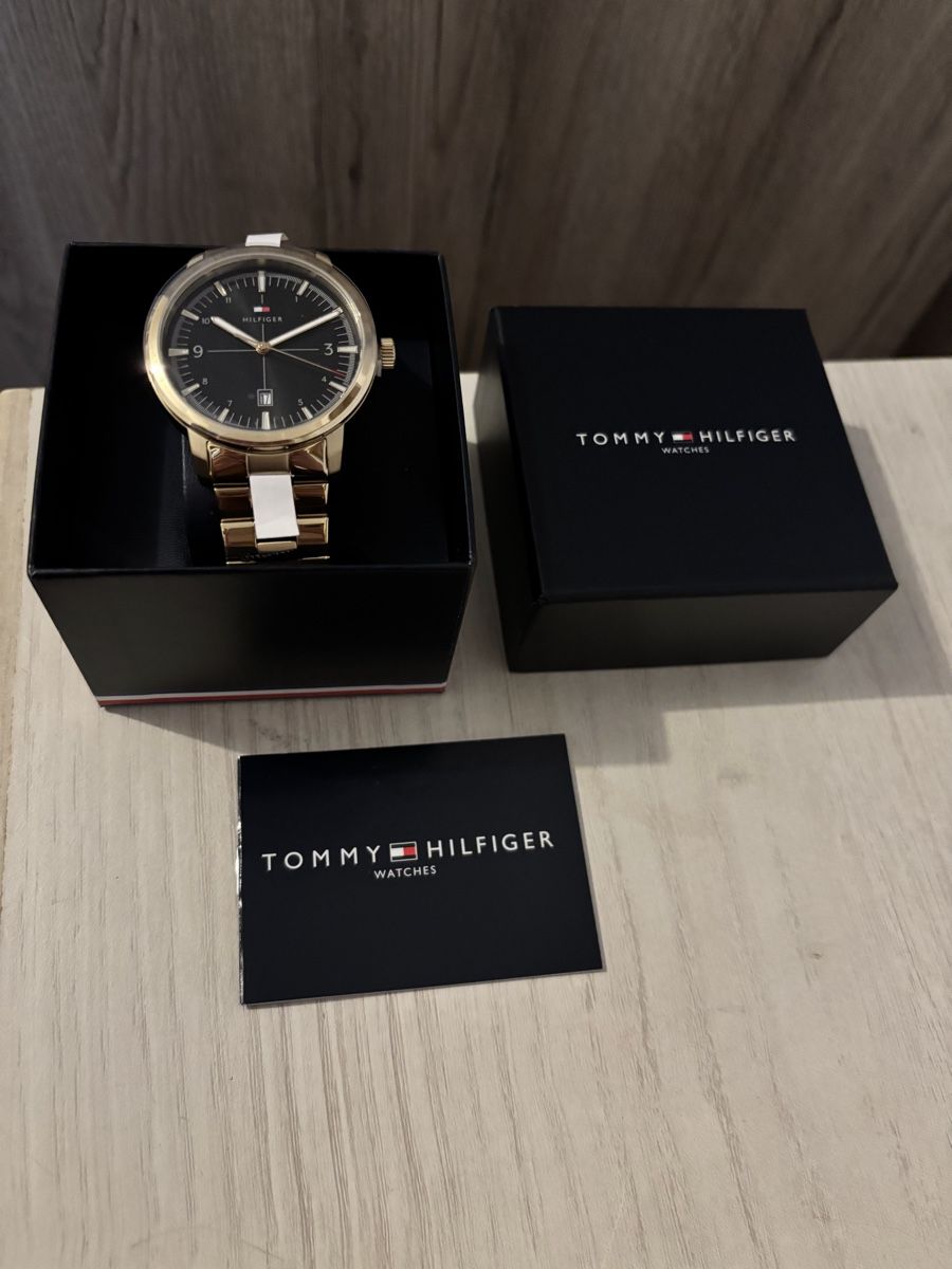 Tommy Hilfiger Orologi: Montre Tommy Hilfiger doré  – Nuovo e nell'imballaggio originale da Genève venduto da tre_pr6f
