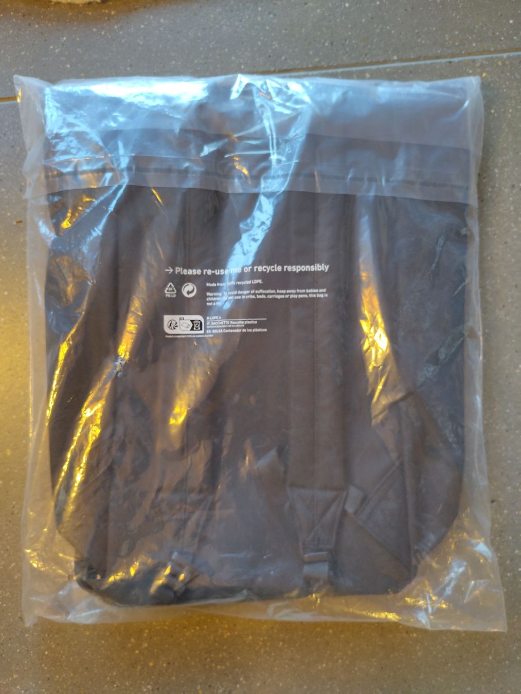 Sandqvist Zaini: SANDQVIST Ground Rolltop Backpack L Black – Nuovo e nell'imballaggio originale da Zürich venduto da aurelie.99 1