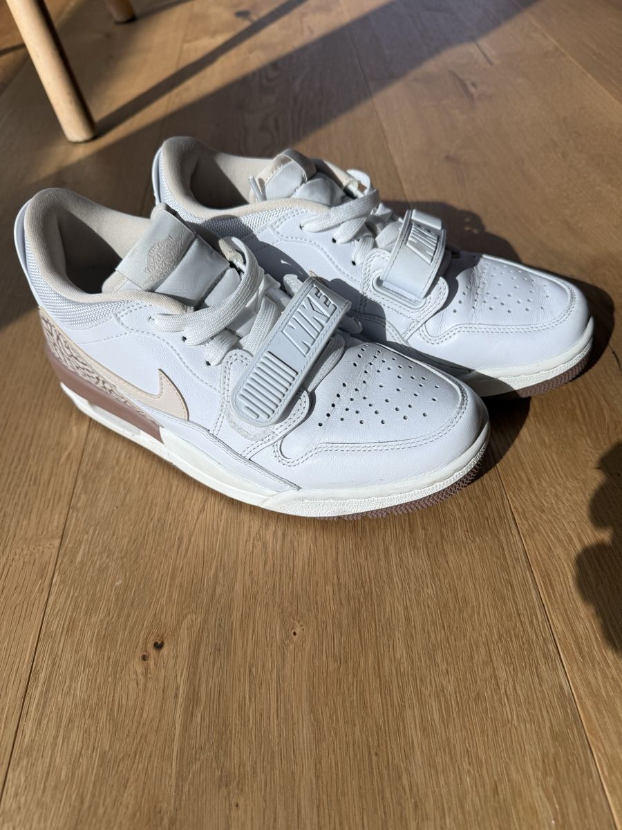 Jordan Scarpe da donna: Air Jordan t.39 – Nuovo (secondo la descrizione) da Bressaucourt venduto da j-lo-71917 3