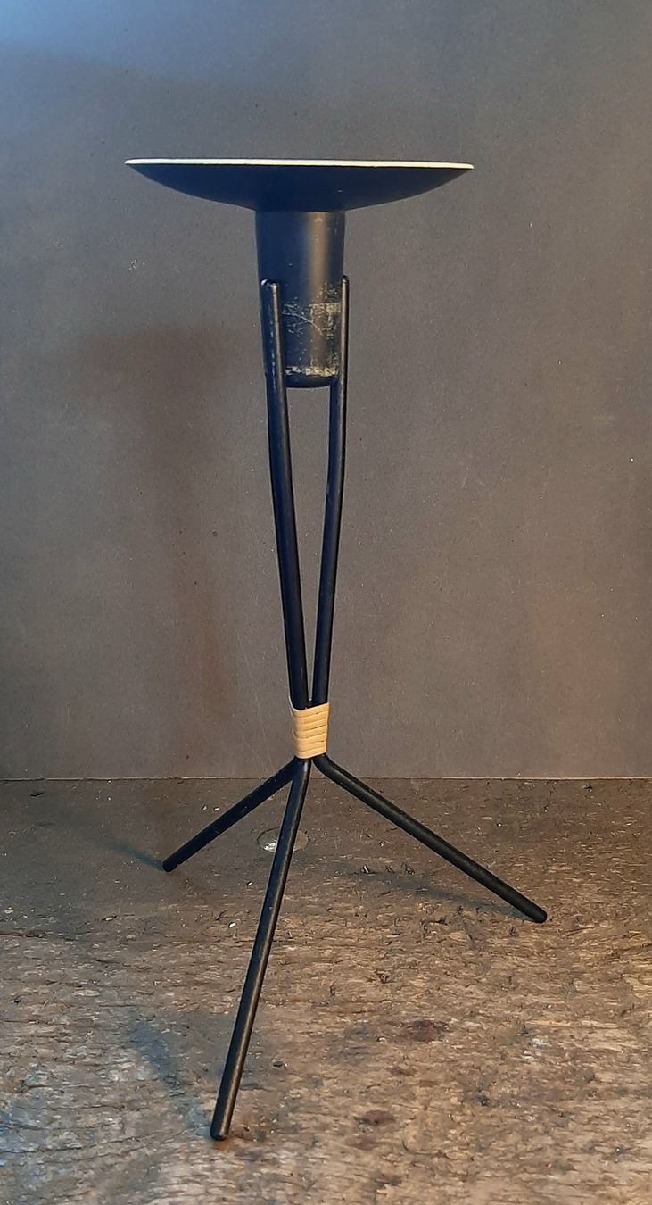 Portacandele: Midcentury Kerzenständer Laurids Lonborg Tripod-Modell – Usato da Arbon venduto da torso444 1