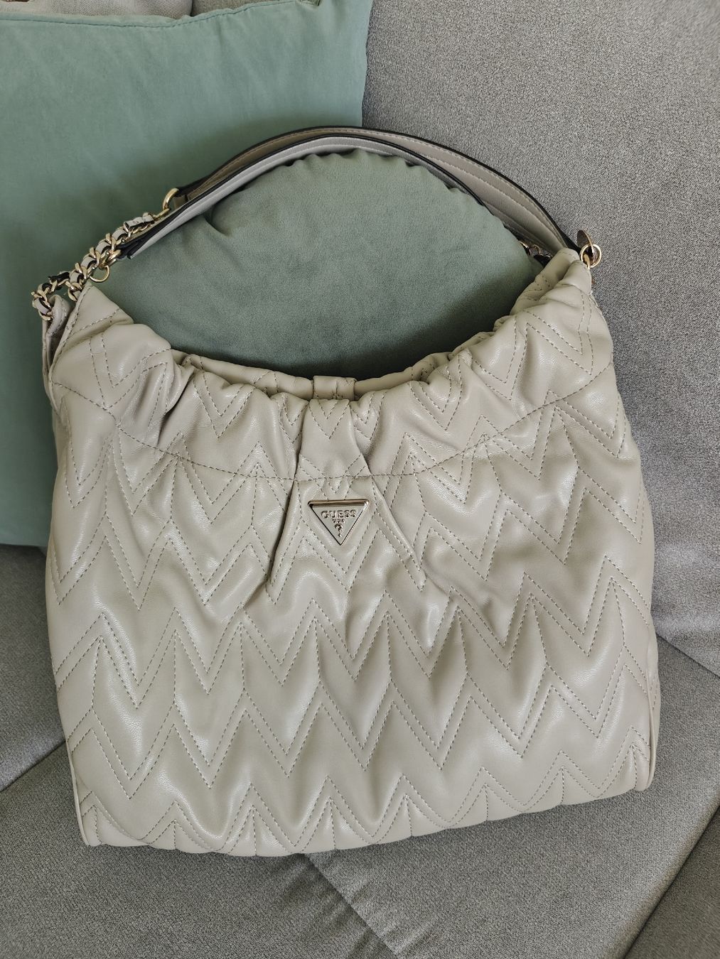 Guess Taschen für Damen: Guess Tasche – Neu (gemäss Beschreibung) aus Wangen b. Olten von kaj.ya 1