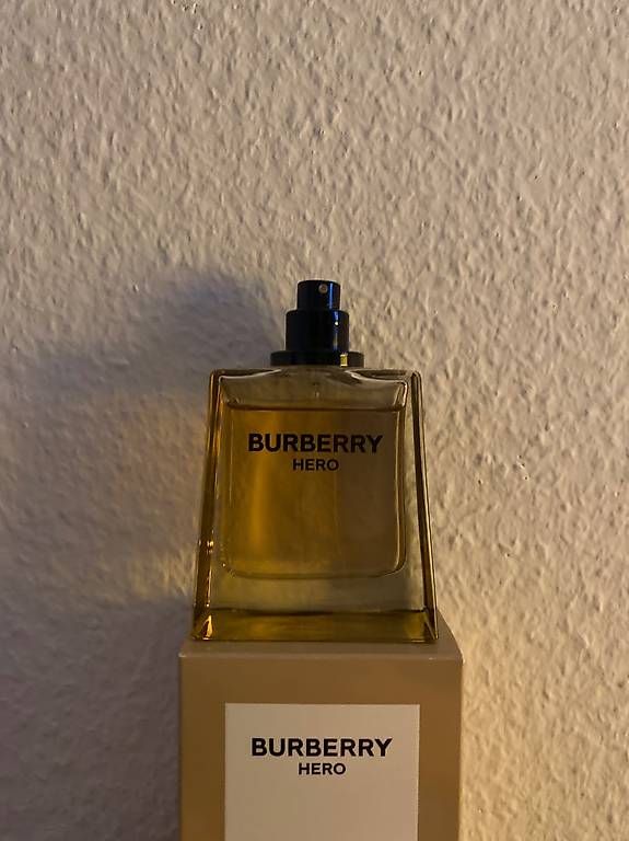 Burberry Profumi & Eau de Toilette: Parfum Burberry Hero – Nuovo (secondo la descrizione) da Lausanne venduto da emi_jkt9 3