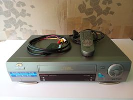JVC Videokassetten-Recorder - wenig gebraucht und wie neu