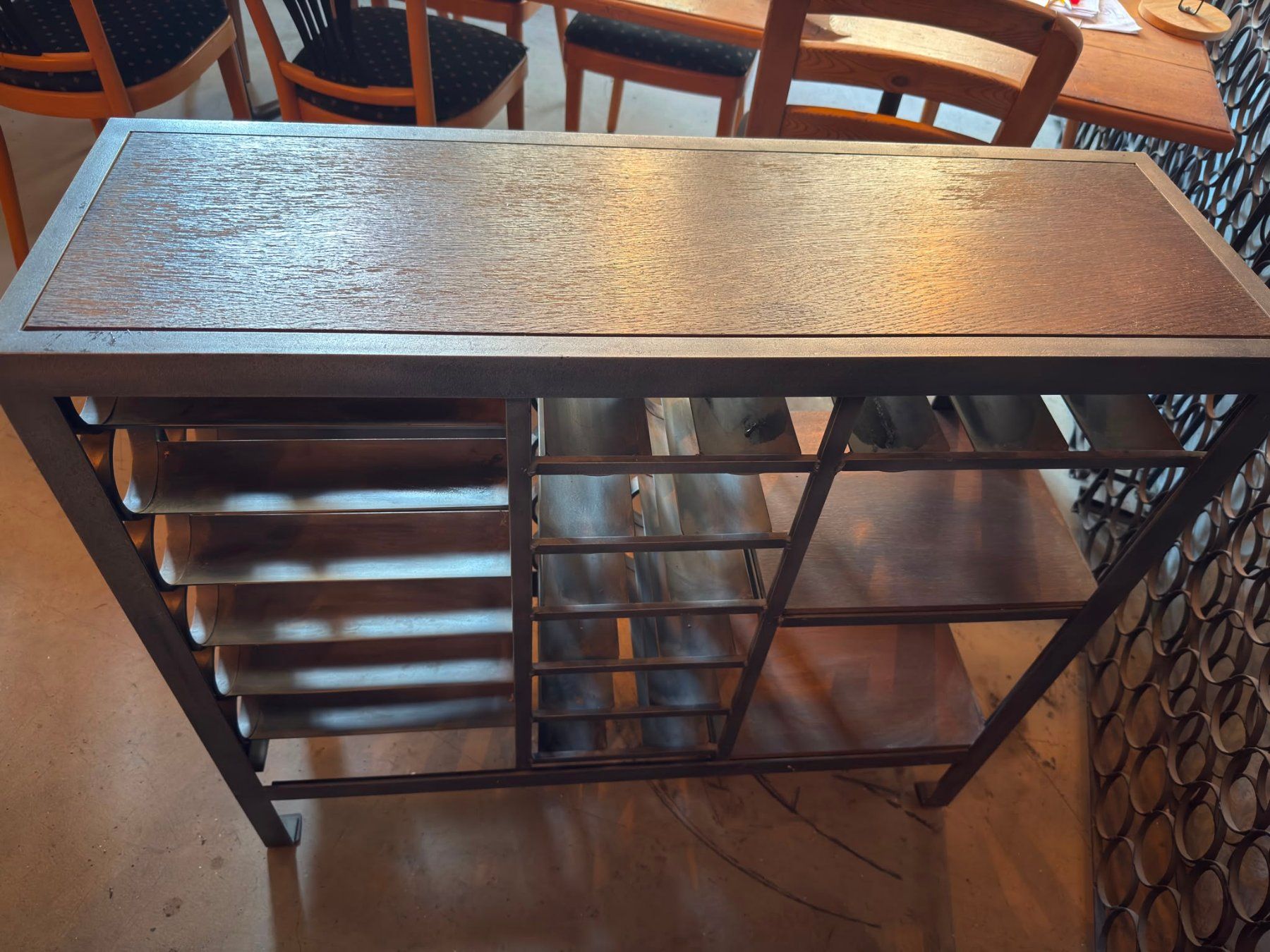 Scaffali: Flaschenregal mit Ablage – Usato da Luzern venduto da Elgordo7 2