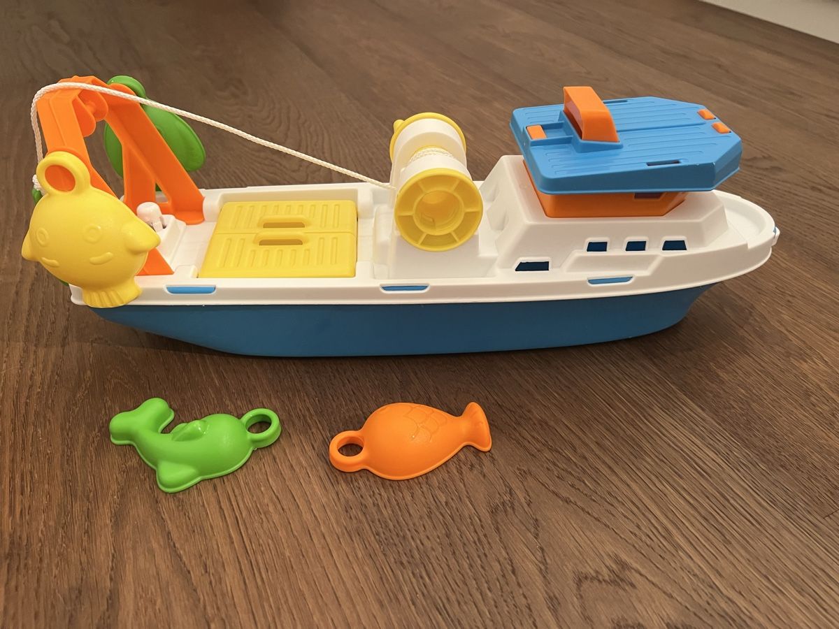 Spielzeuge: Adriatic Fischerboot 40 cm mit Fischen  – Gebraucht aus Emmenbruecke von Amstadc 1