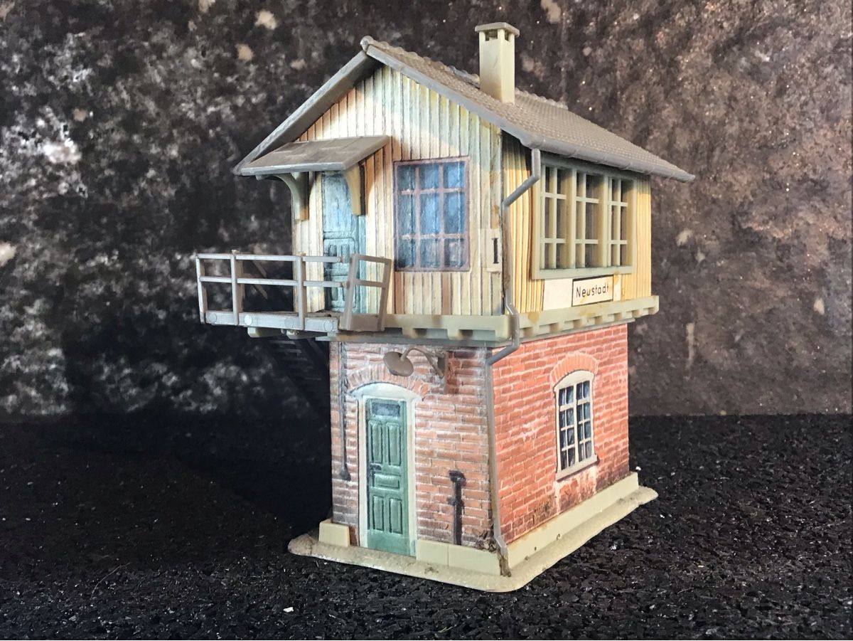 Kit di modellismo & Modellini statici: MODELL GEBÄUDE NEUSTADT – Usato da Männedorf venduto da Spezial-Modelle 1