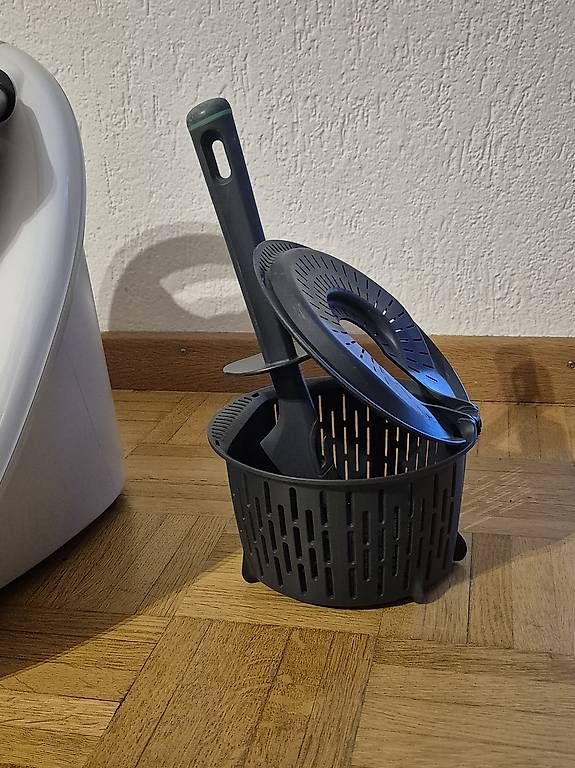 Elettrodomestici da cucina: Thermomix TM6 mit 2. Mixtopf  – Usato da Rorbas venduto da Scania130 3