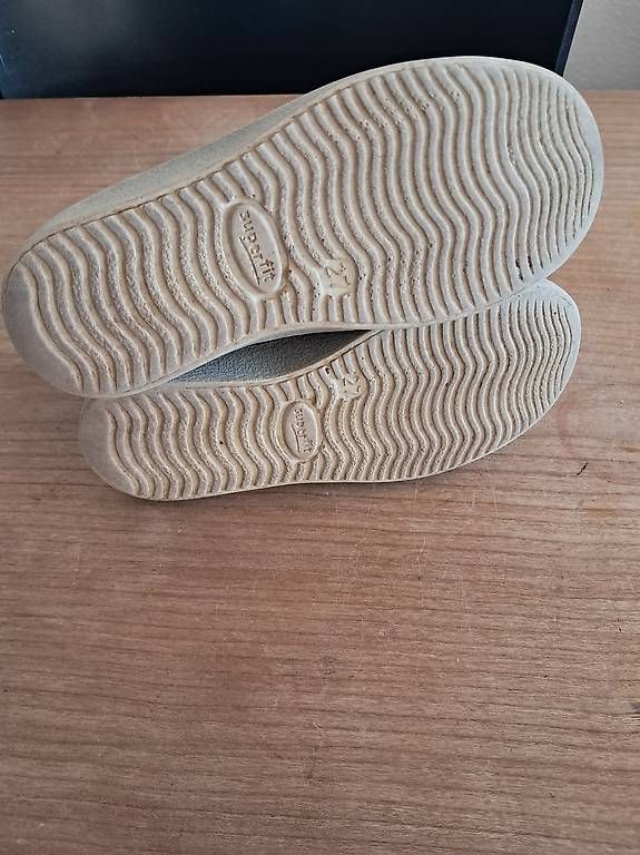 Superfit Scarpe per ragazze: Halbschuhe / Schuhe Superfit Gr. 27 – Usato da Ipsach venduto da ginko24 3