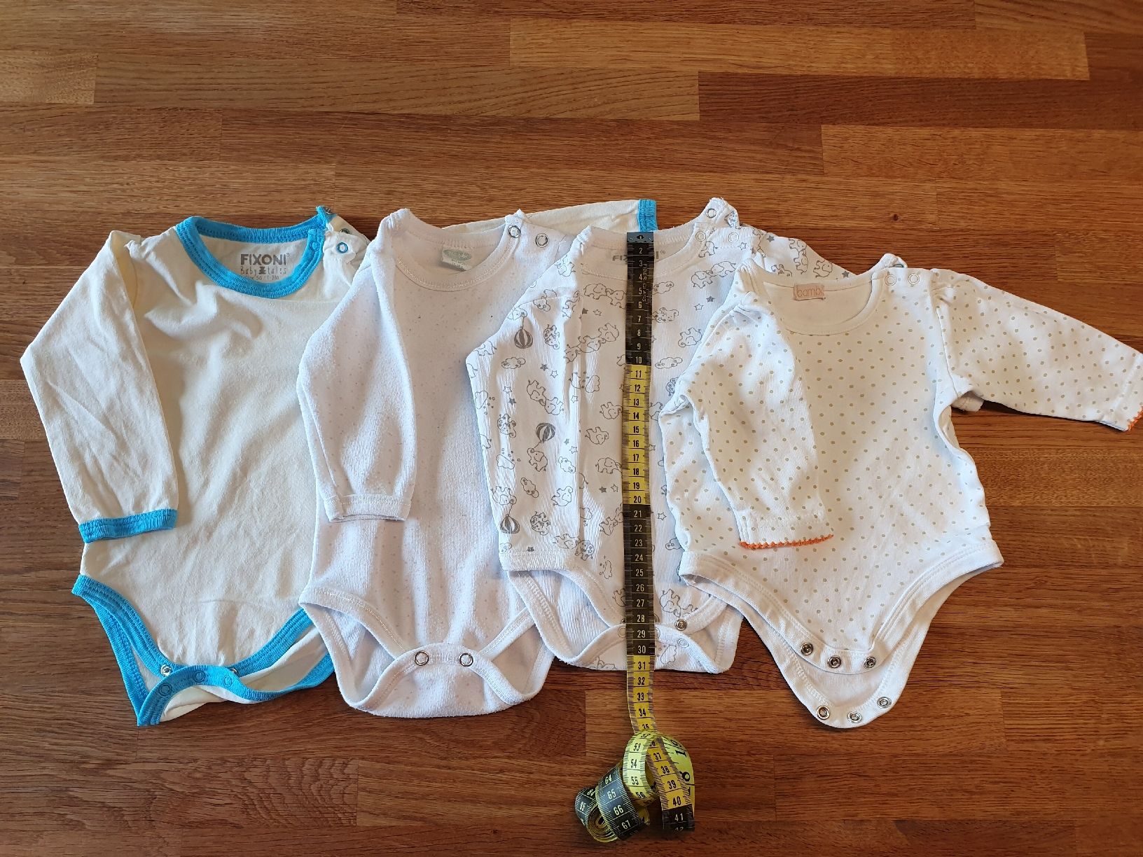 Kleiderpakete & -sets: Baby Bodys Gr. 50/56, Langarm, 4er Set – Gebraucht aus Einigen von thundermother 1
